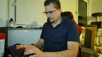 Man_Oel  20-11-2021 Recorded Video Topless